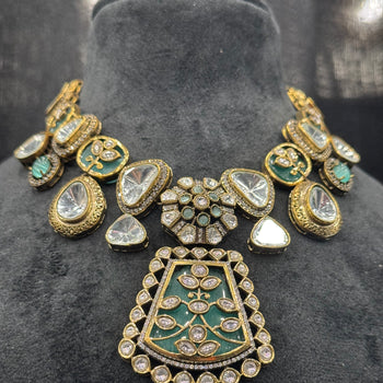 Designer Neckpiece