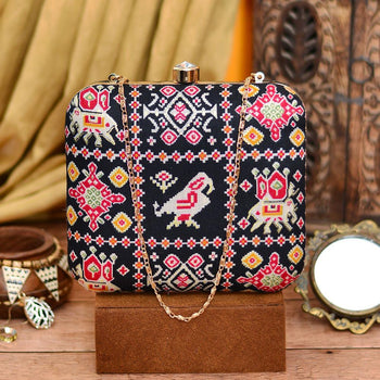 Clutch Bag - Black Patola