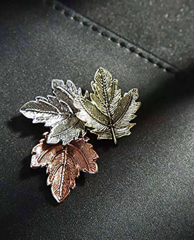 Mapel Leaf Brooch noorandember